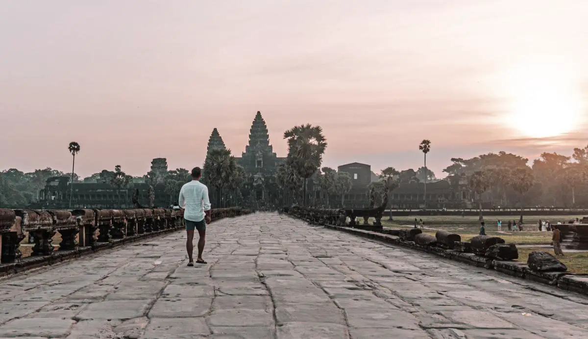 Angkor Wat sunrise temple walk