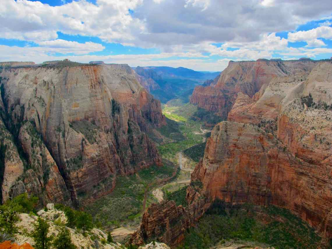 Zion National Park: The epic hike to Observation Point – Bearfoot Theory