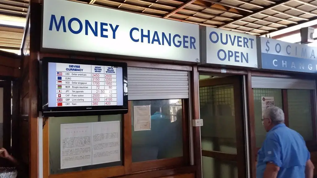 Money exchange Madagascar airport