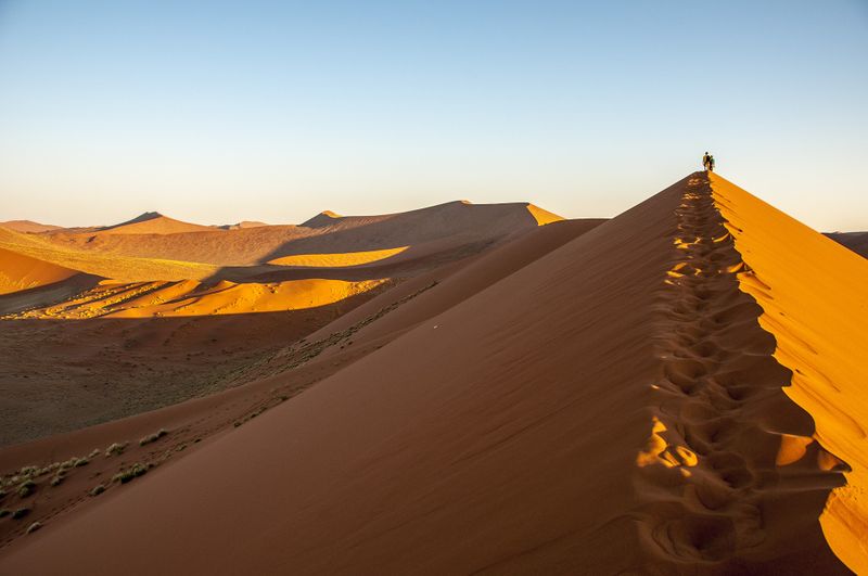 namib-desert-trekking