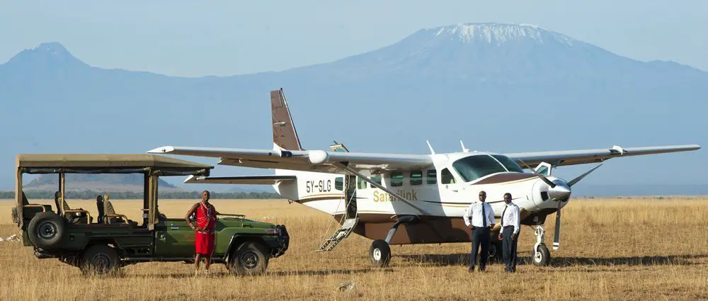 safari link kenya airplane