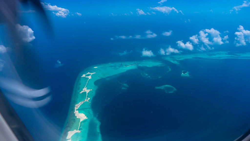 maldives aerial plane islands