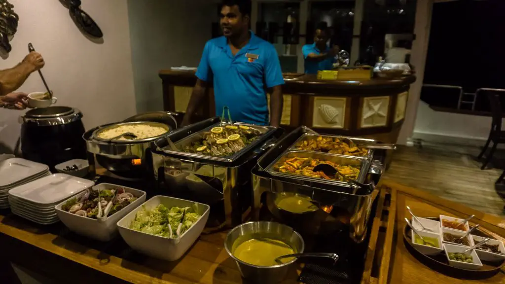 Dinner maldives liveaboard