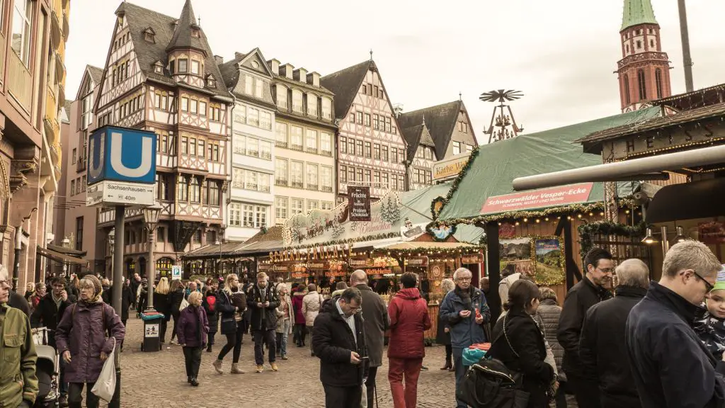 Frankfurt Christmas Market Romer Altstadt