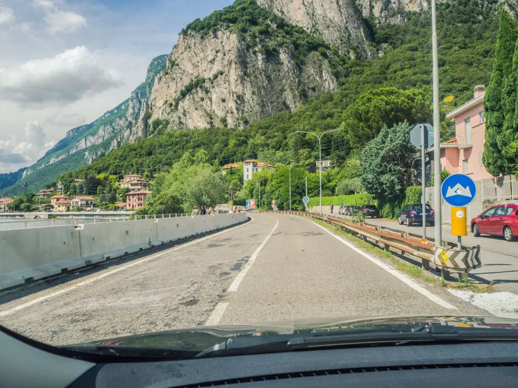 Views while driving in Lake Como