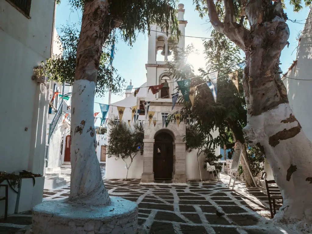 churches in mykonos