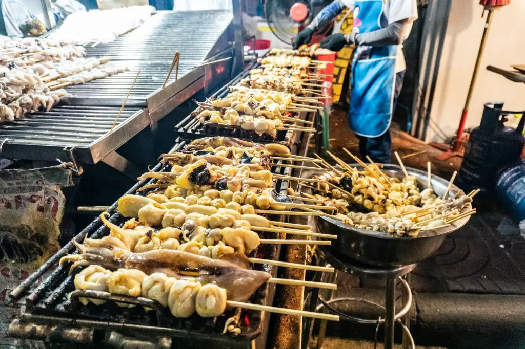 Yaowarat Street market bangkok Nai Ek Roll Noodle