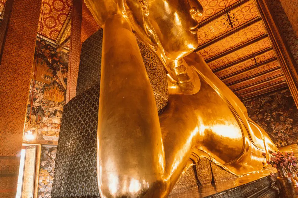 Leaning Buddha Statue Bangkok Thailand Wat Pho