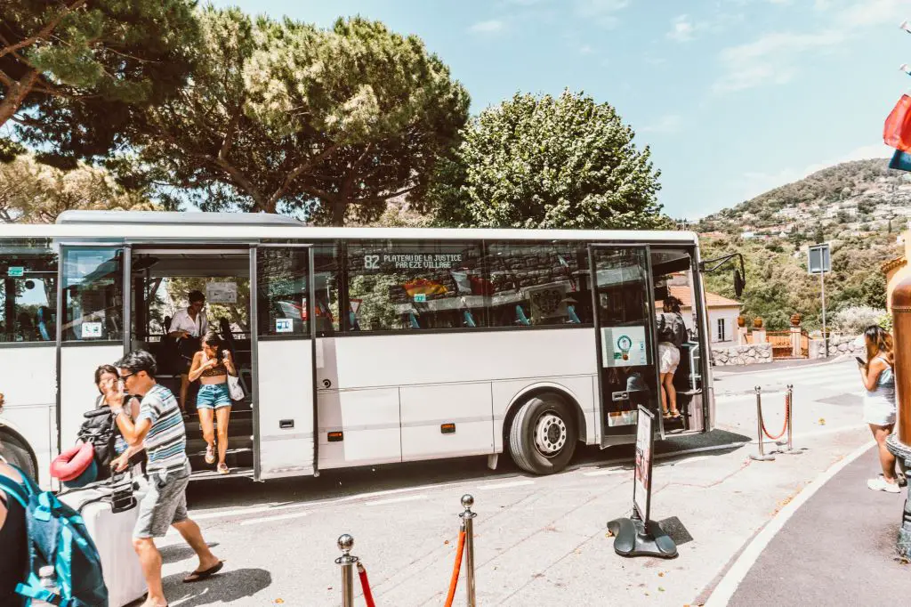 bus from monaco to Nice