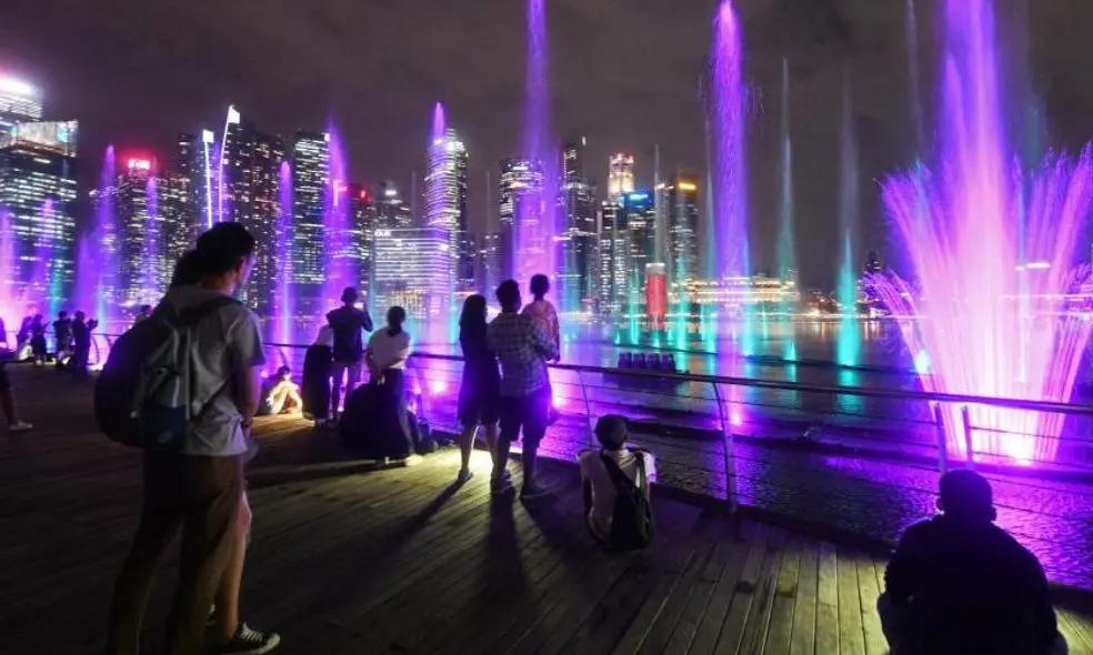 Singapore light show marina bay