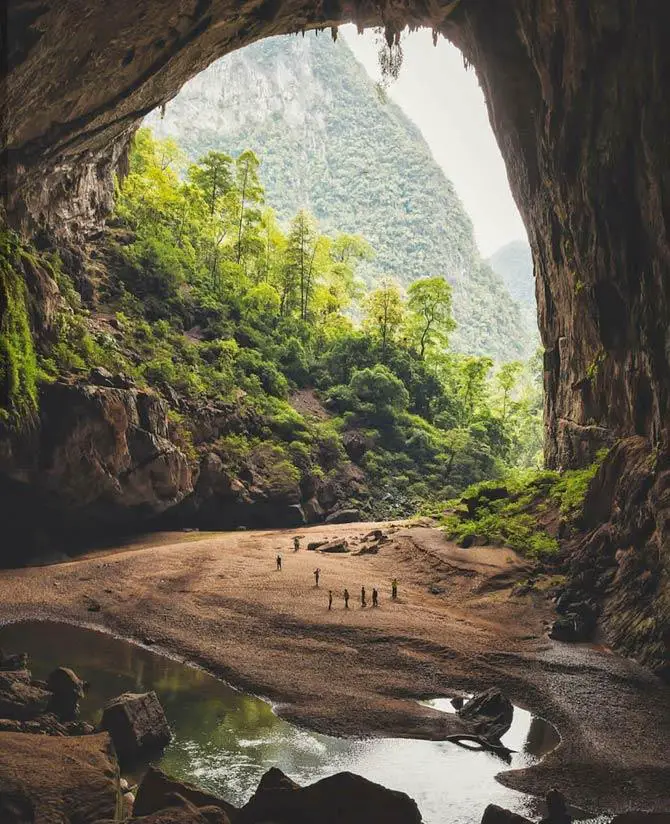 hang son doong caves vietnam biggest caves in the world