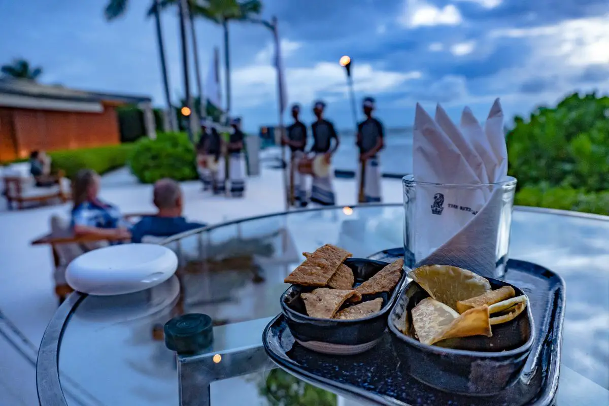 Eau Bar drinks Ritz Carlton Maldives